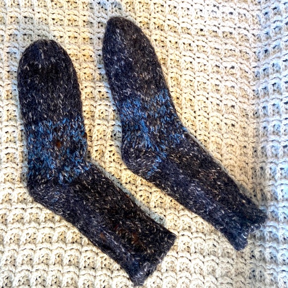 Warm Wool Socks - Picture 2 of 3